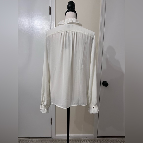 J.crew chiffon cream colored blouse with ruffle - Picture 4 of 4